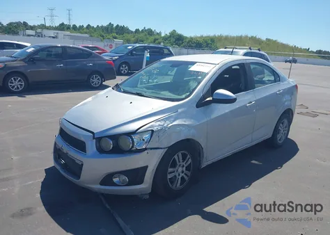 2014 Chevrolet Sonic Lt Manual из США, поврежденный, VIN 1G1JD5SHXE4235815